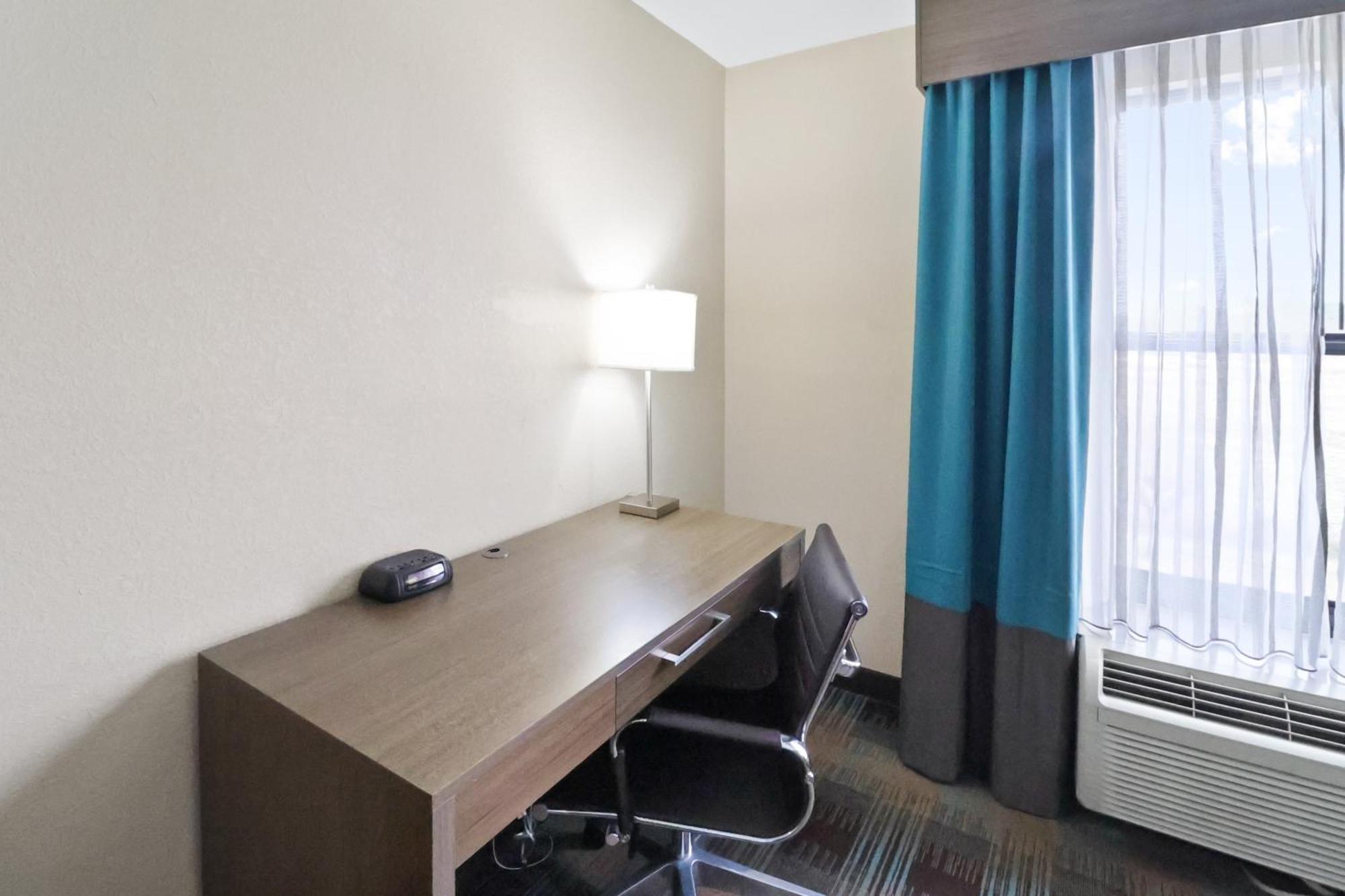 Comfort Inn Dunn Near I-95 Kültér fotó