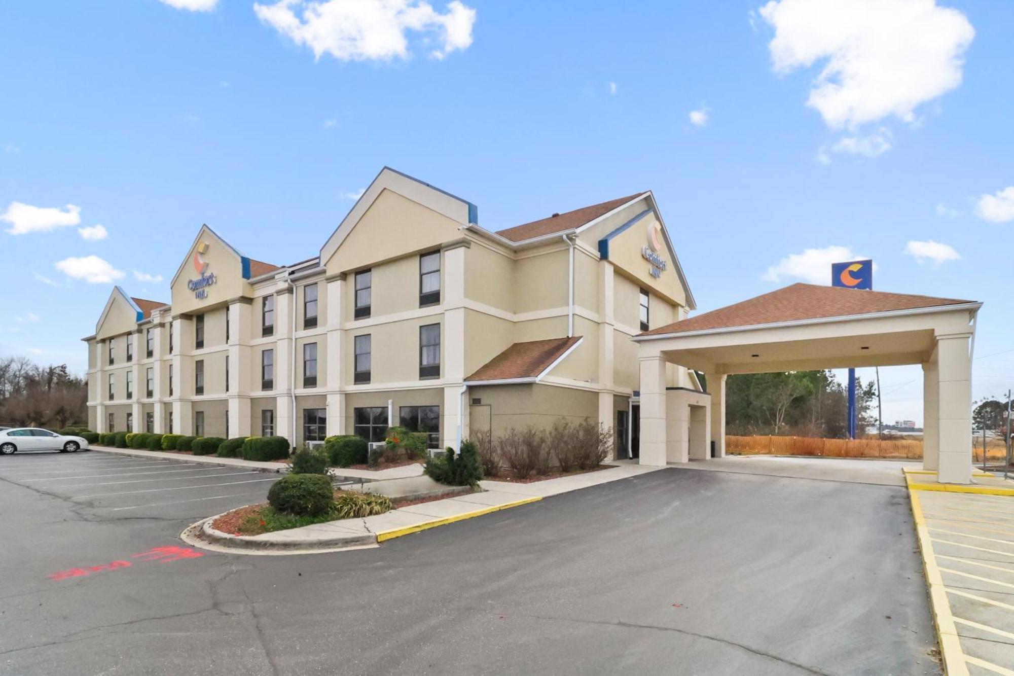 Comfort Inn Dunn Near I-95 Kültér fotó